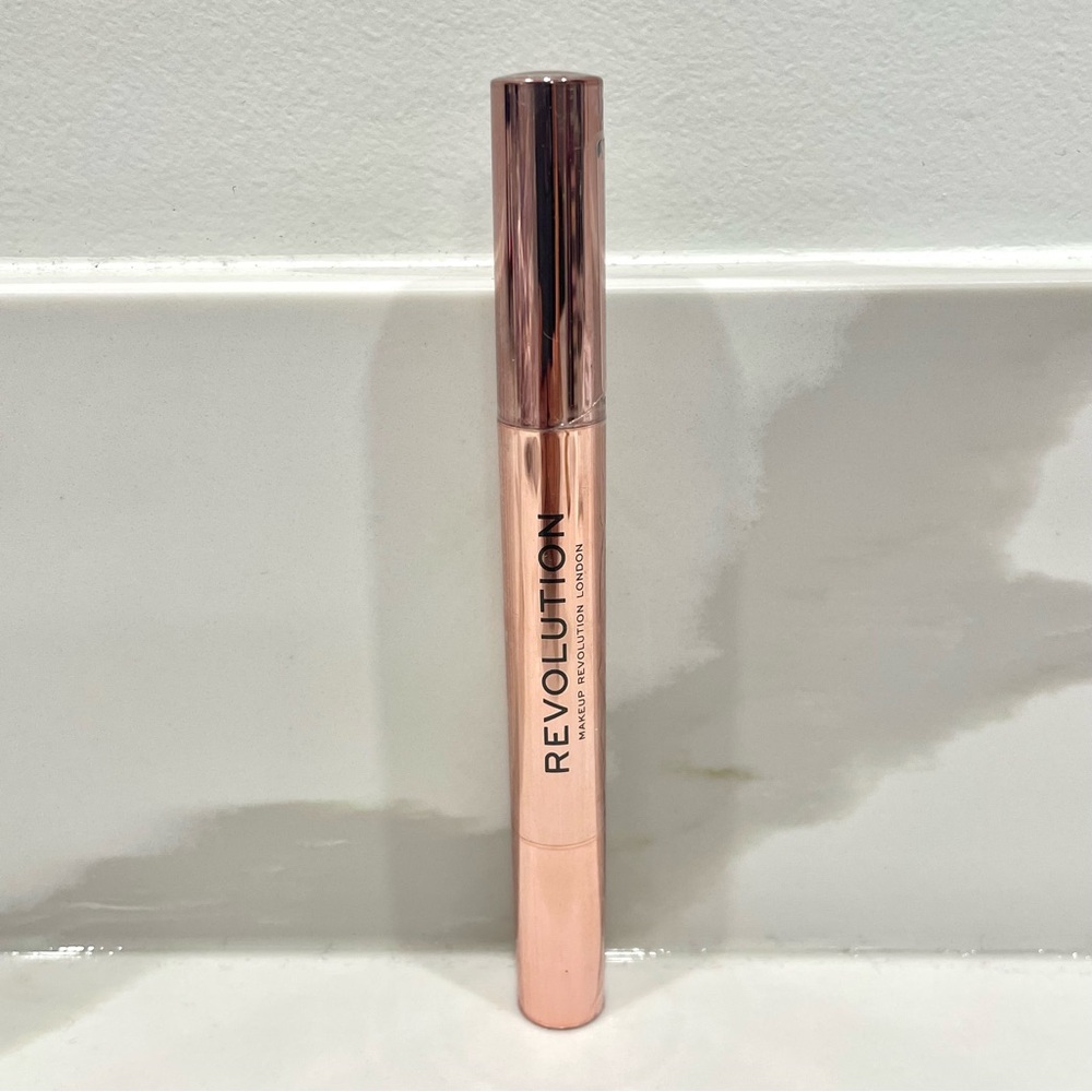 🟠5/$25 NEW Revolution Lustre Wand Shadow Stick (Pink Romance)
